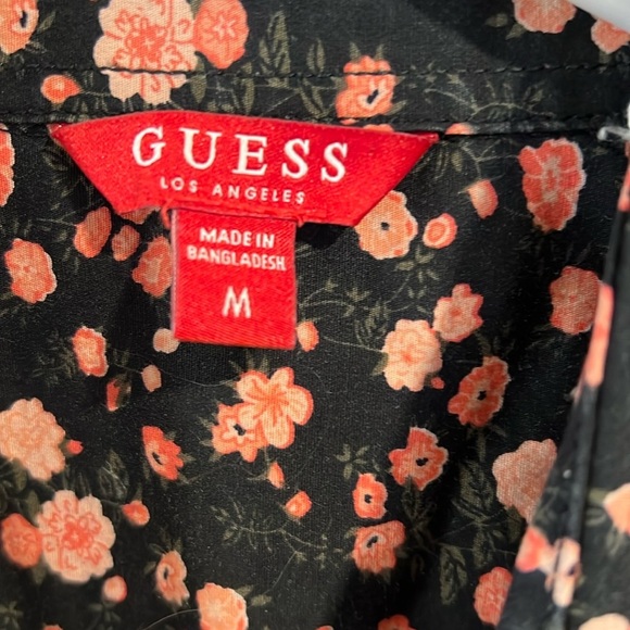 🔥Guess Shirt🔥 - Picture 3 of 5